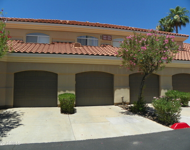 8653 E Royal Palm Road - Photo Thumbnail 21