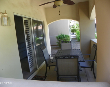 8653 E Royal Palm Road - Photo Thumbnail 26