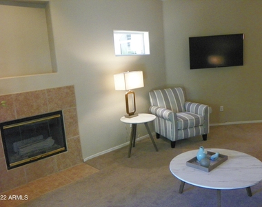 8653 E Royal Palm Road - Photo Thumbnail 9