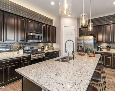 21261 W Virginia Avenue - Photo Thumbnail 6