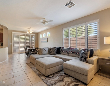 1891 W Dion Drive - Photo Thumbnail 7