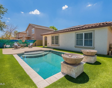 15927 N 171st Drive - Photo Thumbnail 20