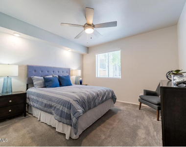 2311 E Union Hills Drive - Photo Thumbnail 4