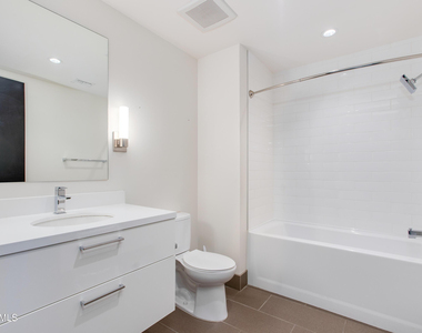 4422 N 75th Street - Photo Thumbnail 9