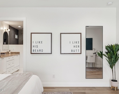 8626 E Clarendon Avenue - Photo Thumbnail 11