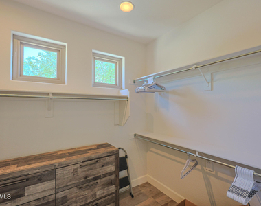 2462 W Turtle Hill Drive - Photo Thumbnail 23