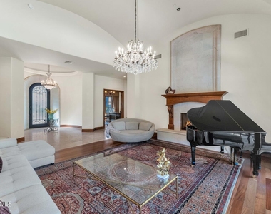6730 E Sunnyvale Road - Photo Thumbnail 2