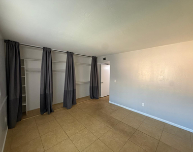 126 W Loma Vista Drive - Photo Thumbnail 10
