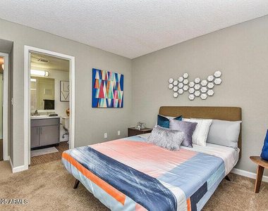 17805 N 40th Street - Photo Thumbnail 7