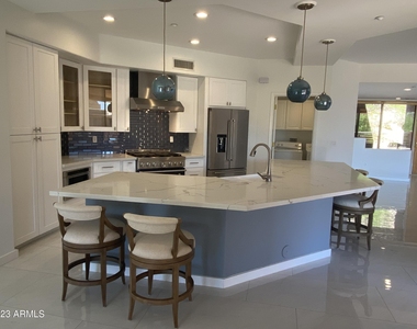 10222 E Southwind Lane - Photo Thumbnail 7