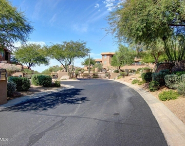 10222 E Southwind Lane - Photo Thumbnail 32