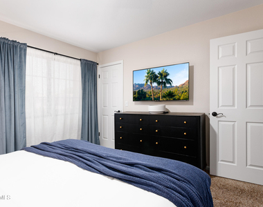 20619 N 16th Way - Photo Thumbnail 35