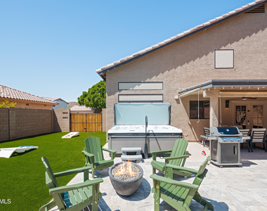 20619 N 16th Way - Photo Thumbnail 14