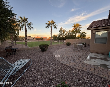 776 W Fairlane Court - Photo Thumbnail 23