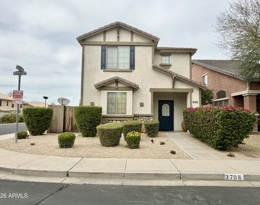 3708 E Kerry Lane - Photo Thumbnail 24