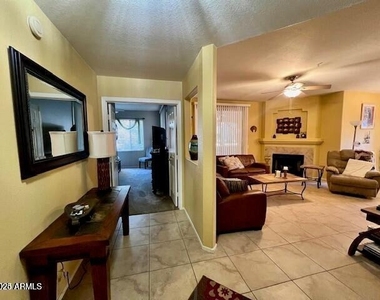 15151 N Frank Lloyd Wright Boulevard - Photo Thumbnail 7