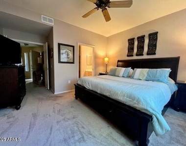 15151 N Frank Lloyd Wright Boulevard - Photo Thumbnail 16