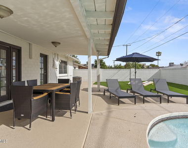 8315 E Devonshire Avenue - Photo Thumbnail 23