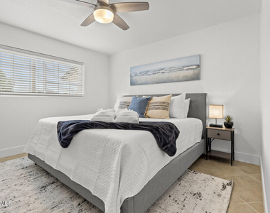 8315 E Devonshire Avenue - Photo Thumbnail 15