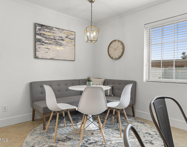 8315 E Devonshire Avenue - Photo Thumbnail 7