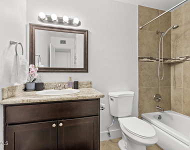 8315 E Devonshire Avenue - Photo Thumbnail 18