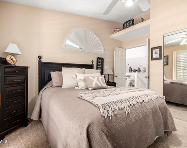 11011 N 92nd Street - Photo Thumbnail 18