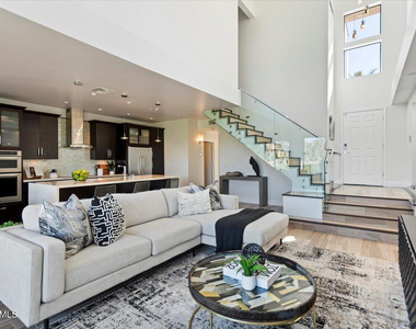 7222 E Gainey Ranch Road - Photo Thumbnail 17