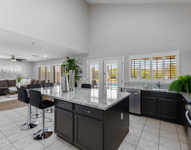 10458 E Karen Drive - Photo Thumbnail 36