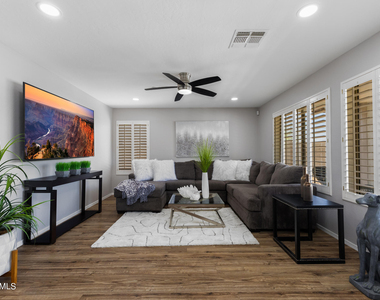 10458 E Karen Drive - Photo Thumbnail 7