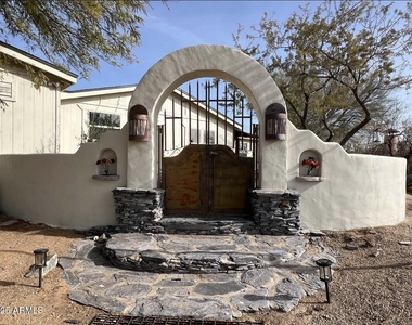 5824 E Montgomery Road - Photo Thumbnail 1