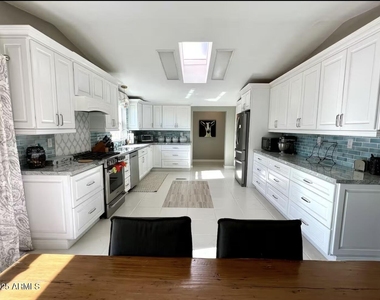 5824 E Montgomery Road - Photo Thumbnail 2