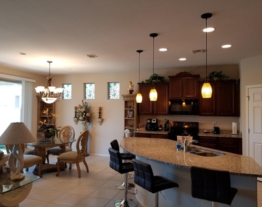 26237 W Matthew Drive - Photo Thumbnail 4