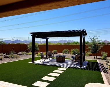 26237 W Matthew Drive - Photo Thumbnail 12