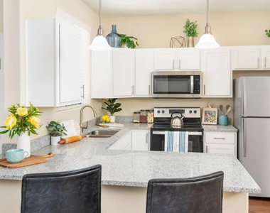 7850 W Mcdowell Road - Photo Thumbnail 2