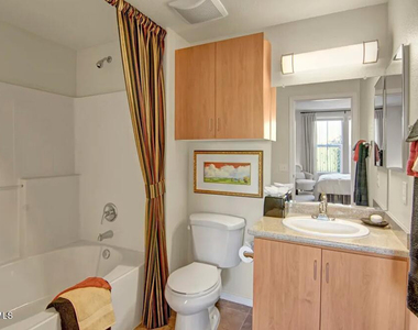 3825 W Anthem Way - Photo Thumbnail 4
