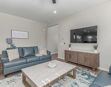 371 N 157th Lane - Photo Thumbnail 3