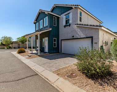 371 N 157th Lane - Photo Thumbnail 2