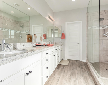 371 N 157th Lane - Photo Thumbnail 16