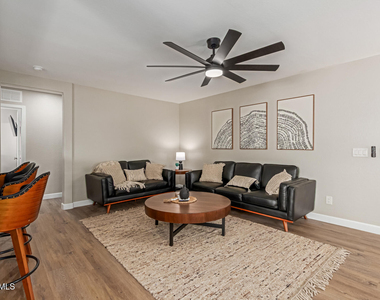 12430 W Willow Avenue - Photo Thumbnail 3
