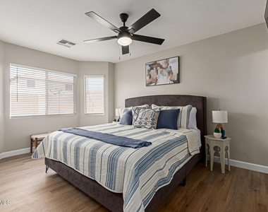 12430 W Willow Avenue - Photo Thumbnail 9