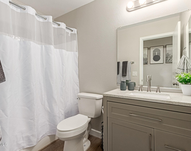 12430 W Willow Avenue - Photo Thumbnail 17