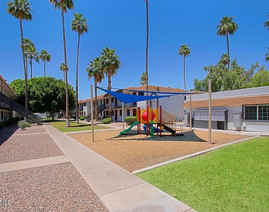 1248 S Vineyard - Photo Thumbnail 11
