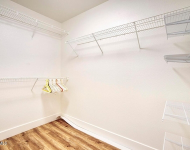15252 N 100th Street - Photo Thumbnail 10