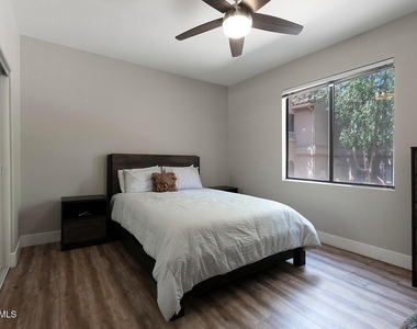 15252 N 100th Street - Photo Thumbnail 11