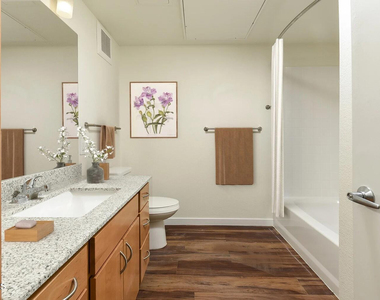 16985 W Van Buren Street - Photo Thumbnail 4