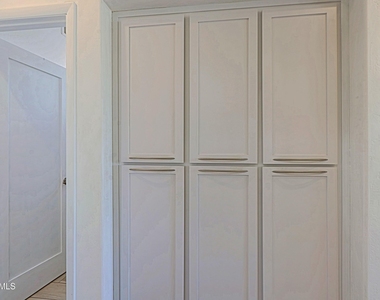 32748 N 69th Street - Photo Thumbnail 30