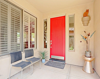 32748 N 69th Street - Photo Thumbnail 2