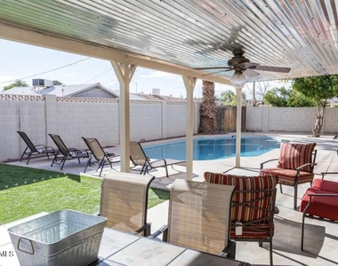 8447 E Sheridan Street - Photo Thumbnail 8