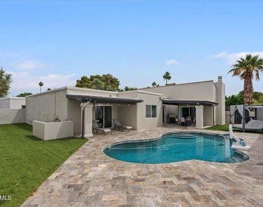 7634 N Via De Manana - Photo Thumbnail 35