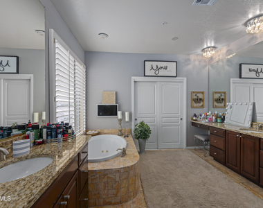 13418 N Manzanita Lane - Photo Thumbnail 12